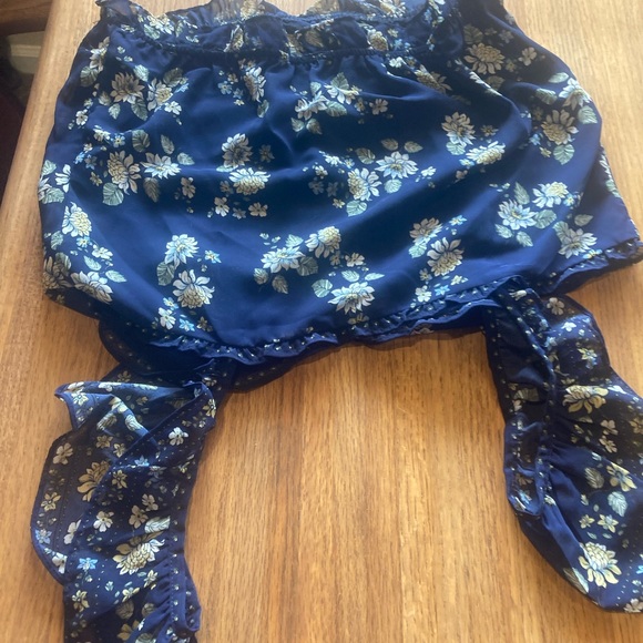 Maxstudio Square Neck Ruffle Cami - Picture 5 of 5